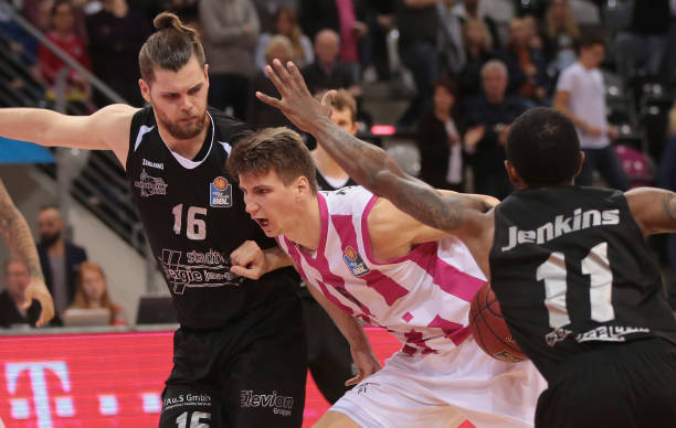 转停滞不前 转停滞不前