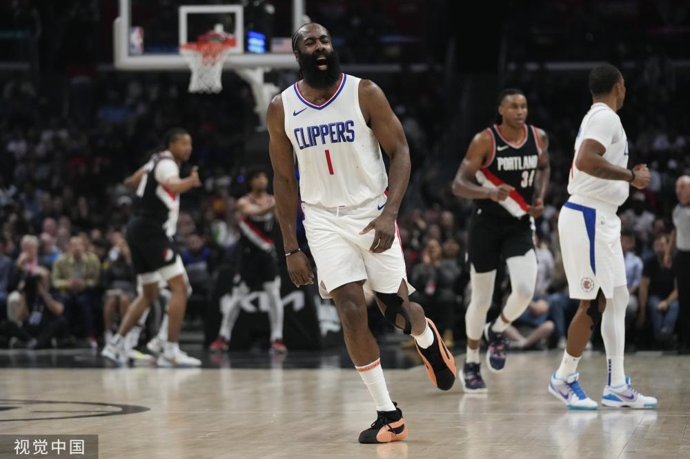 在首轮比赛 在首轮比赛